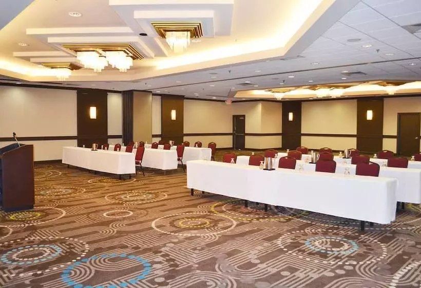 Hotelli Doubletree By Hilton Houston Hobby Airport