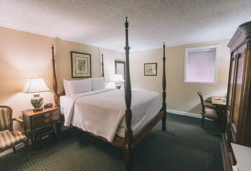 هتل Governors Inn