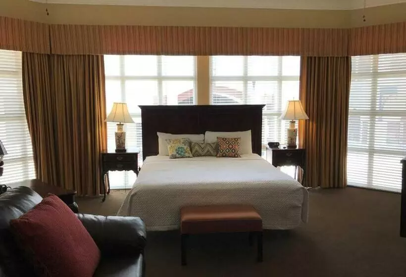 هتل Governors Inn