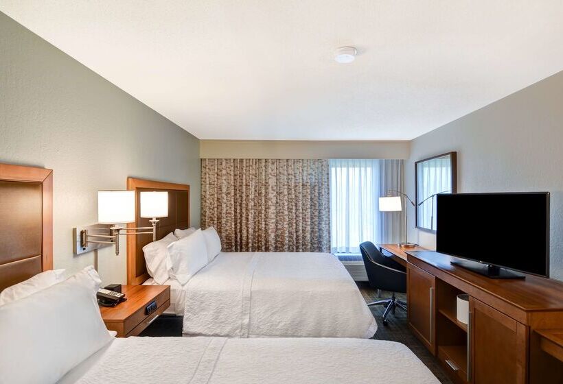 فندق Hampton Inn Milford