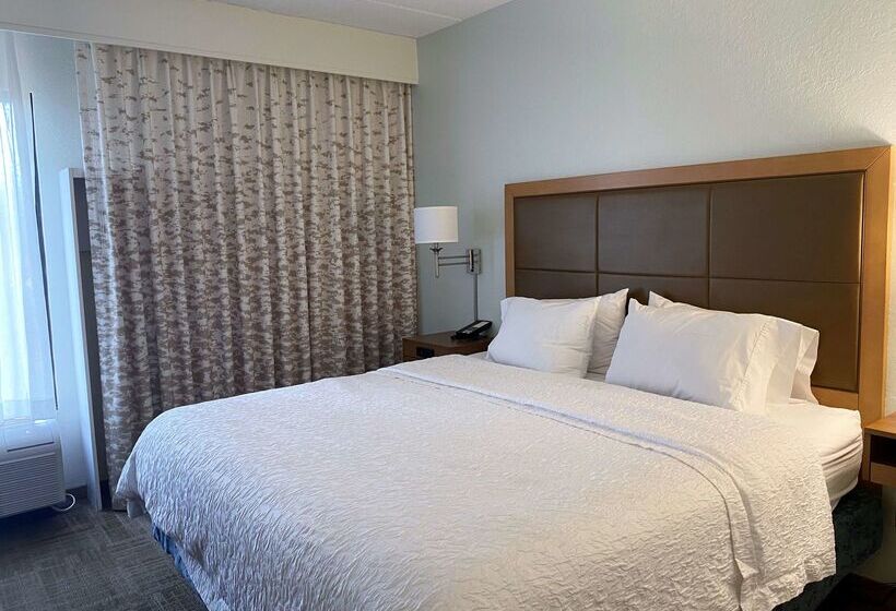 فندق Hampton Inn Milford