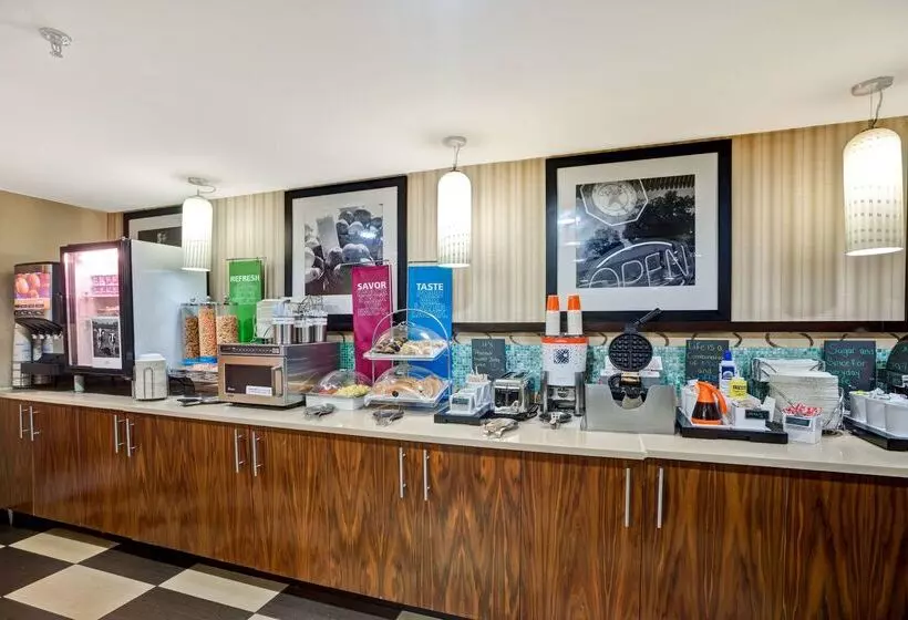 호텔 Hampton Inn Milford