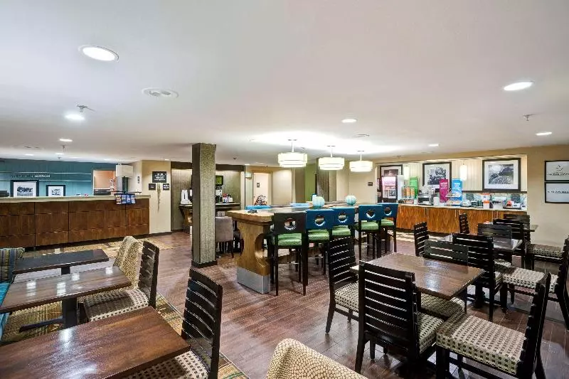 호텔 Hampton Inn Milford