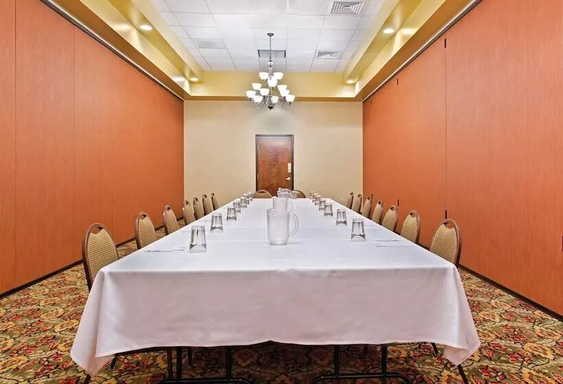 فندق Holiday Inn Blytheville, An Ihg