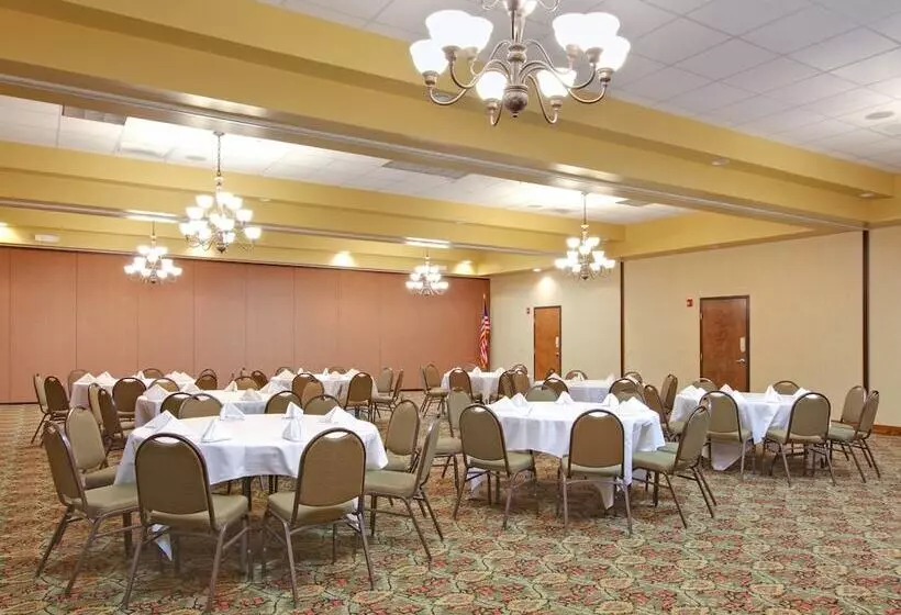 فندق Holiday Inn Blytheville, An Ihg