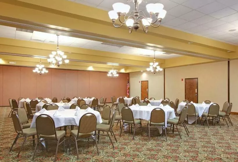 فندق Holiday Inn Blytheville, An Ihg
