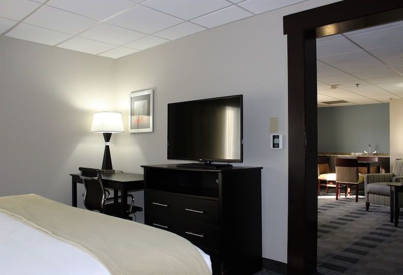 בית מלון כפרי Holiday Inn Express Forsyth, An Ihg