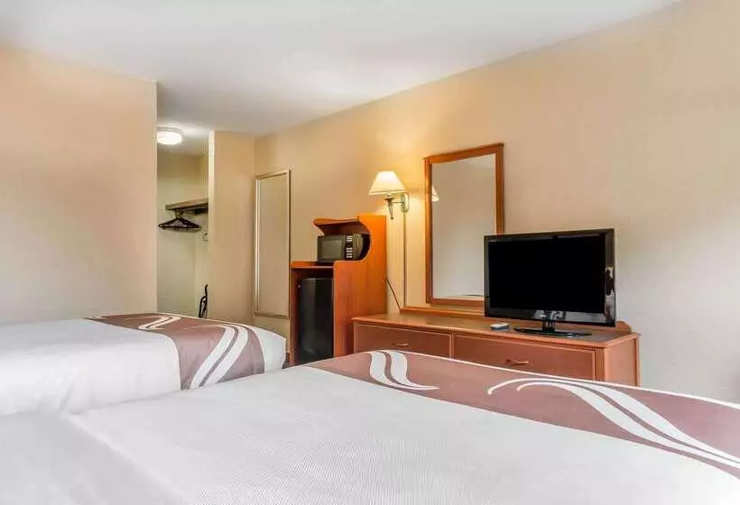 Отель Quality Inn