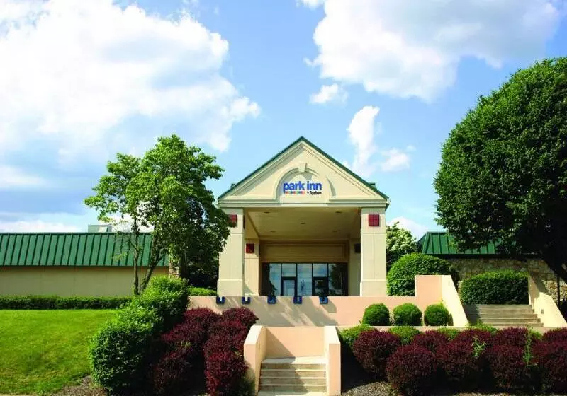 Hotel Ramada By Wyndham Clarion