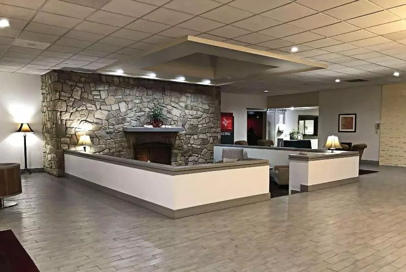 Hotel Ramada By Wyndham Clarion