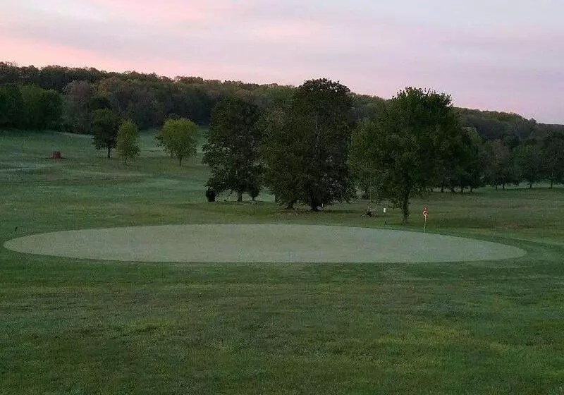 Hotel Ramada By Wyndham Clarion