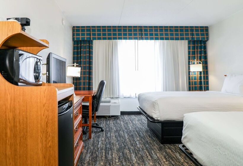 호텔 Ramada By Wyndham Cumberland Downtown