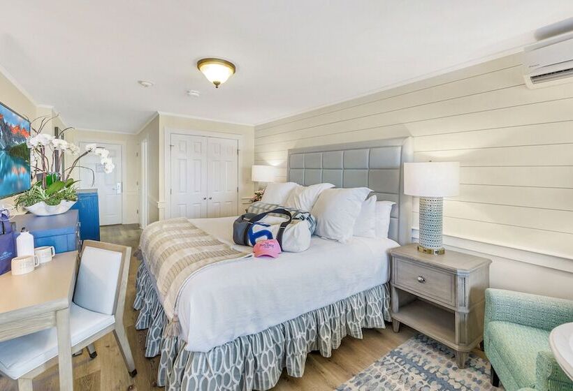 בית מלון כפרי The Harborside Inn