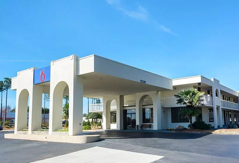 Motel 6newnan, Ga