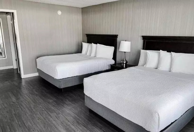 The Georgian Lakeside Resort