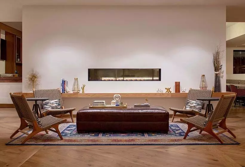 Otel Adeline, Scottsdale, A Tribute Portfolio