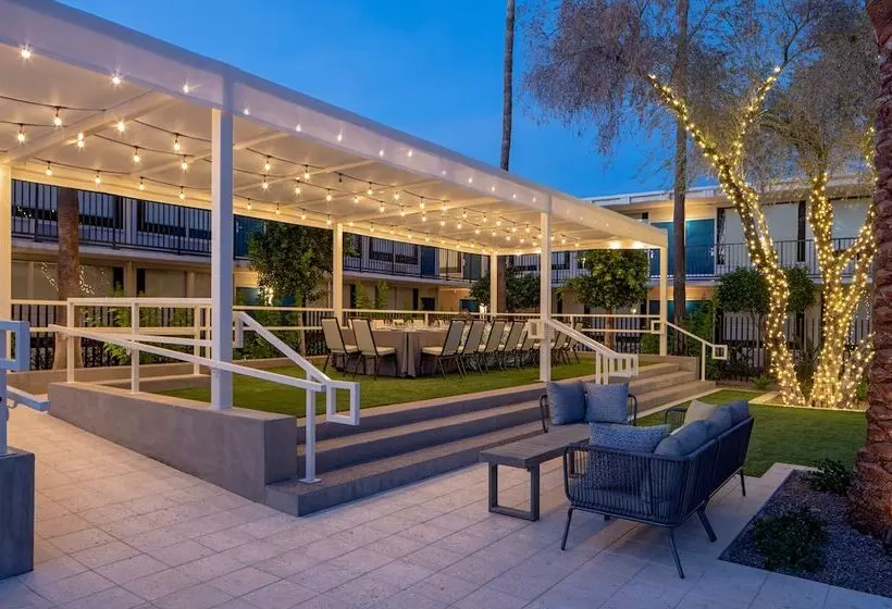 Otel Adeline, Scottsdale, A Tribute Portfolio