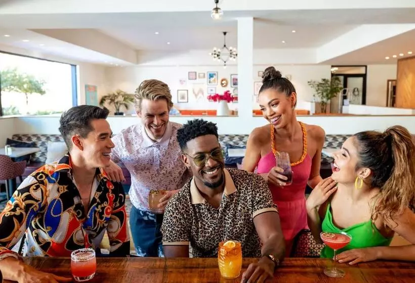 Otel Adeline, Scottsdale, A Tribute Portfolio