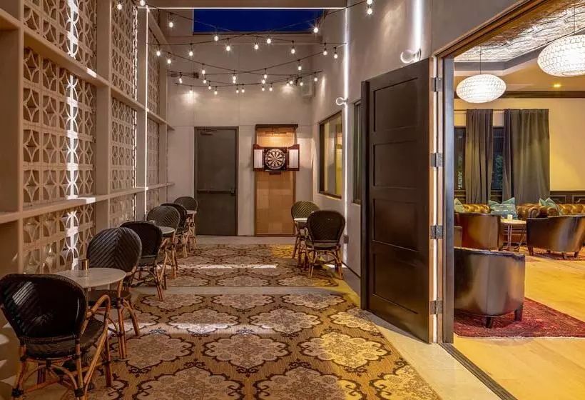 Otel Adeline, Scottsdale, A Tribute Portfolio