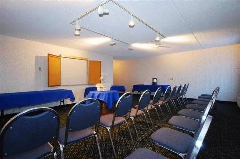 Отель Aloft Framingham