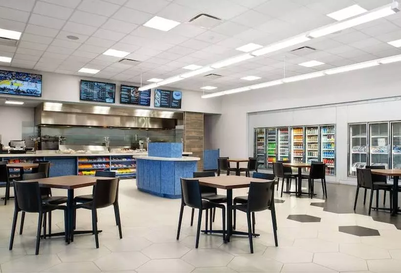 فندق Wyndham I-Drive Avanti Resort & Conference Center