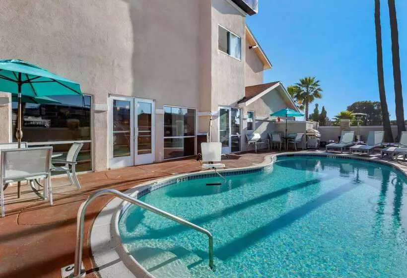 ホテル Comfort Inn San Diego Miramar