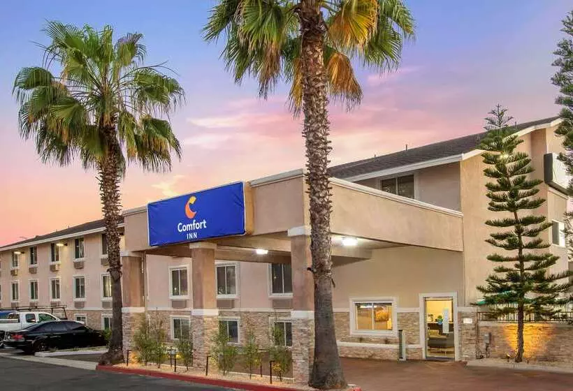 ホテル Comfort Inn San Diego Miramar