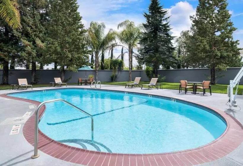 فندق Courtyard Fairfield Napa Valley Area