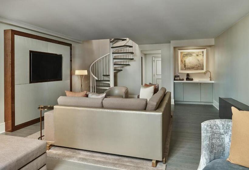 هتل Crescent Court