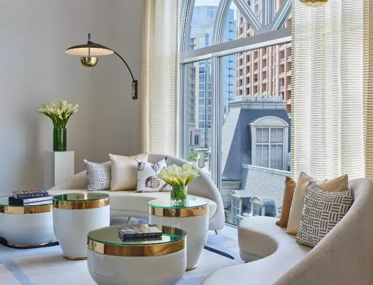 ホテル Crescent Court