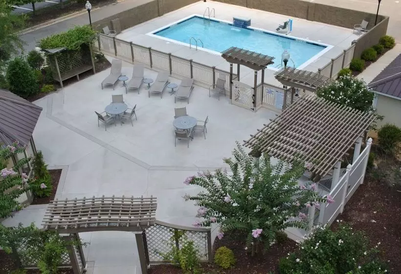 Doubletree By Hilton Hotel Fayetteville