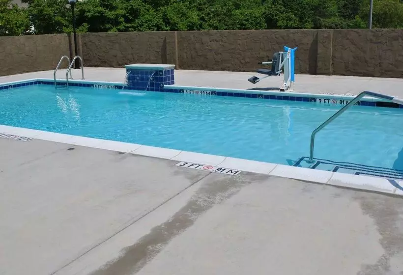 Doubletree By Hilton Hotel Fayetteville