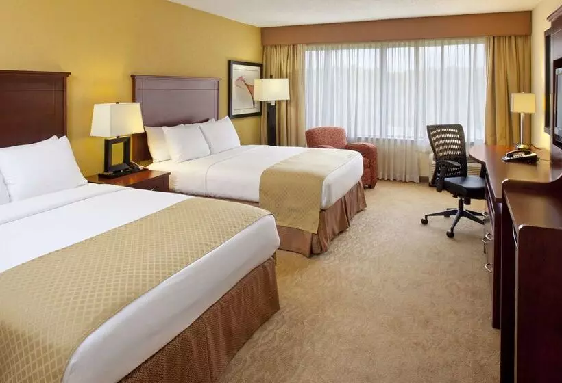 Doubletree By Hilton Hotel Fayetteville