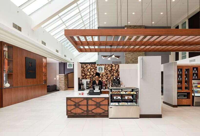 ホテル Doubletree By Hilton Madison East