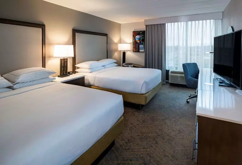 Hotelli Doubletree By Hilton Madison East