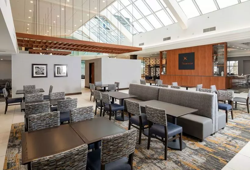 Hotelli Doubletree By Hilton Madison East