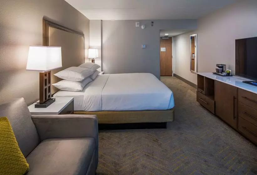 Hotelli Doubletree By Hilton Madison East