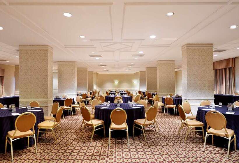 فندق Doubletree By Hilton Washington Dc Crystal City