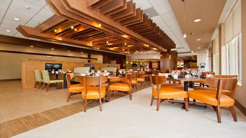 ホテル Greensboro Airport