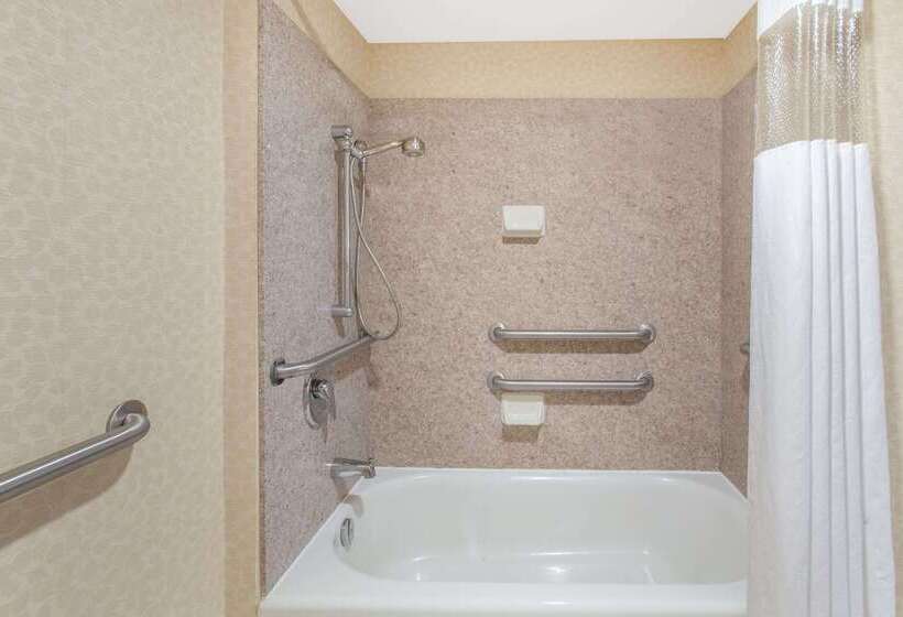 酒店 Hawthorn Suites Midwest City