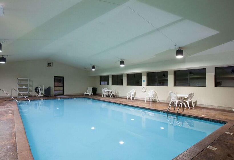 酒店 Hawthorn Suites Midwest City