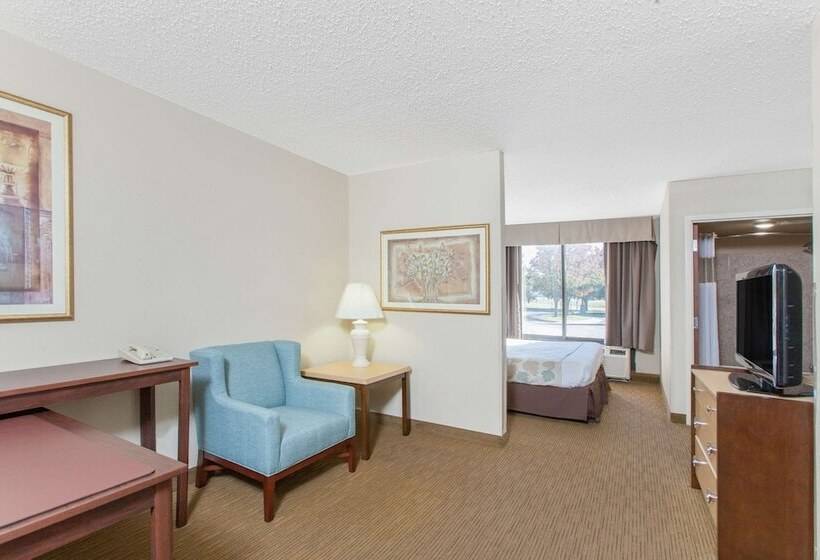 Szálloda Hawthorn Suites Midwest City