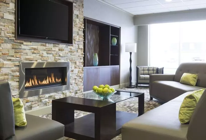 Otel Holiday Inn Cincinnati Riverfront, An Ihg