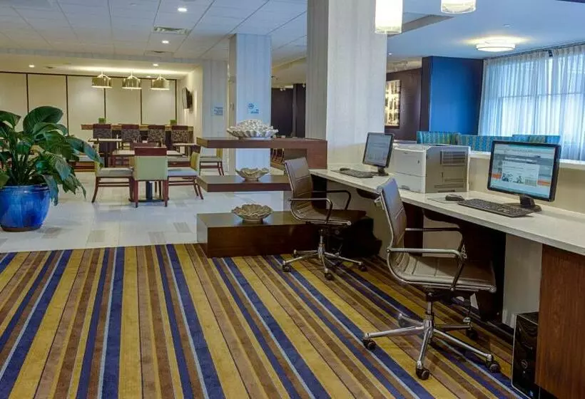 ホテル Holiday Inn Express Baltimore West   Catonsville, An Ihg