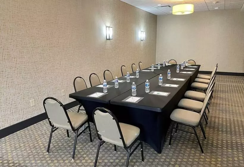 Отель Holiday Inn Lansdale Hatfield, An Ihg