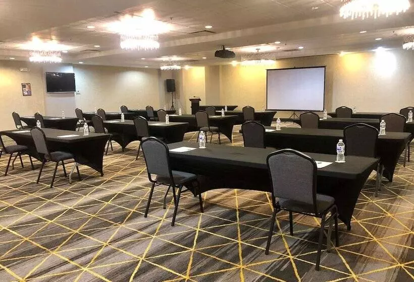 Отель Holiday Inn Lansdale Hatfield, An Ihg