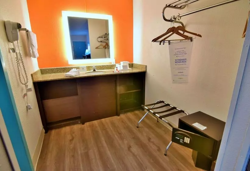 Otel Howard Johnson By Wyndham Ocala Fl I 75