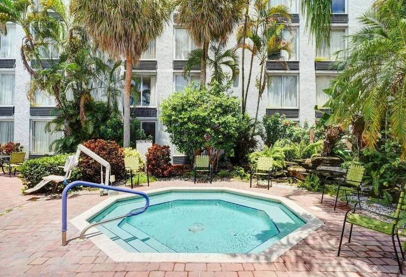 Plaza Hotel Fort Lauderdale