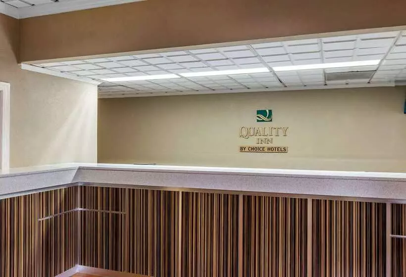 Отель Quality Inn Midtown