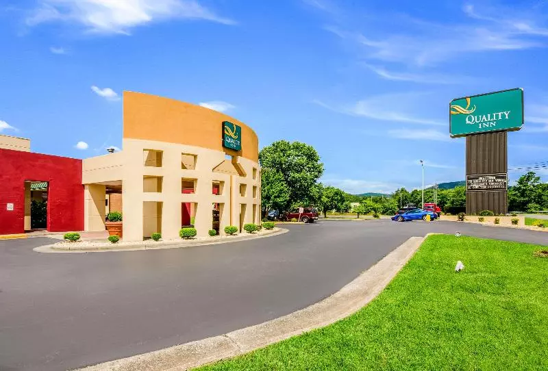 هتل Quality Inn Roanoke Airport
